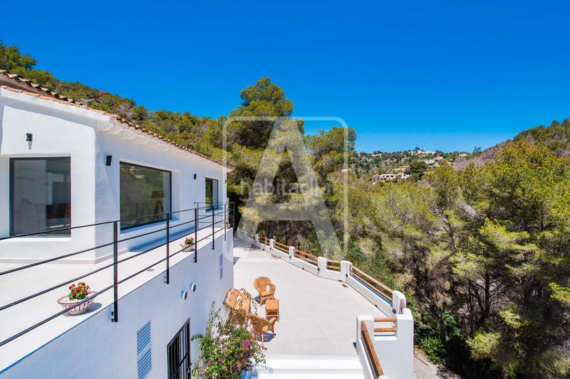 Foto 6799c40f-62e5-4441-b677-65af465433ad. Xalet amb xemeneia aparcament piscina a La Viña-Montemar-San Jaime Benissa