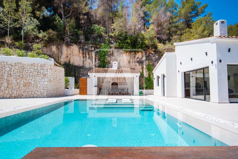 Foto 9c784d09-492f-4b8a-a011-f8ebf9f200dd. Xalet amb xemeneia aparcament piscina a La Viña-Montemar-San Jaime Benissa