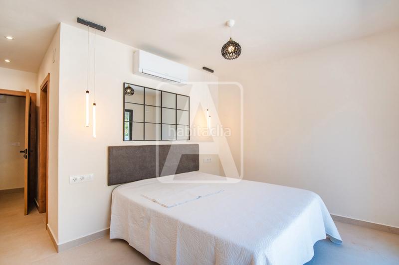 Foto f51d35c9-aa0a-4e5d-9d6b-db1dd796c3a8. Xalet amb xemeneia aparcament piscina a La Viña-Montemar-San Jaime Benissa