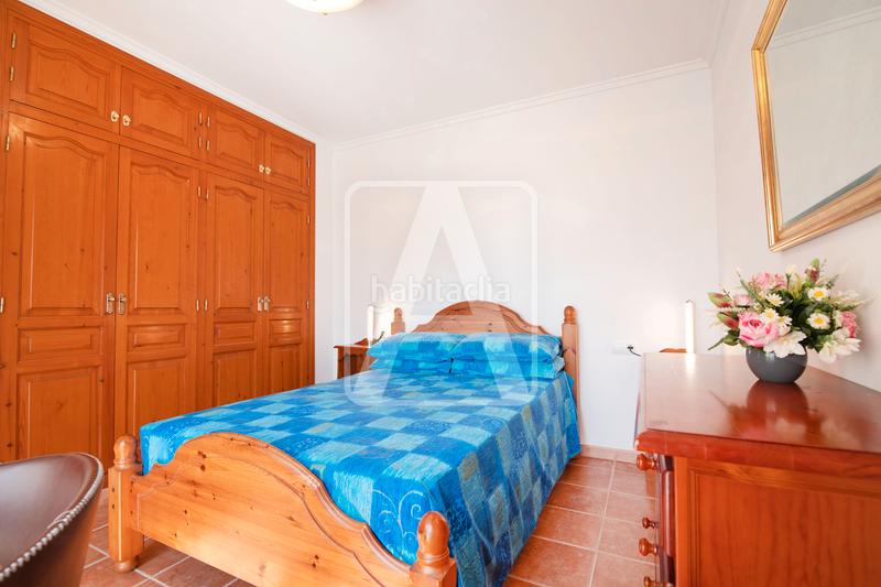 Foto 4a89db1d-8810-4ca0-8e13-e7223ee4e219. Xalet amb xemeneia calefacció aparcament piscina a Calp