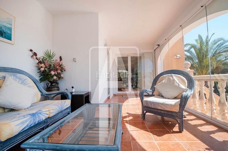 Foto dacfacfd-227f-4dec-a43d-857a2fccb2e3. Xalet amb xemeneia calefacció aparcament piscina a Calp