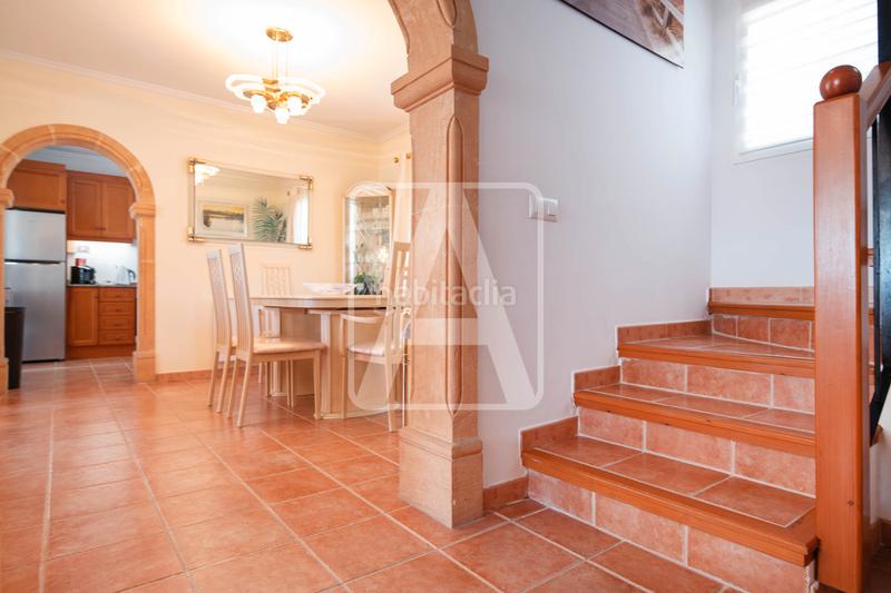 Foto e6ffd6a9-b9fc-48cb-8e1f-6ed82c56d2bb. Xalet amb xemeneia calefacció aparcament piscina a Calp