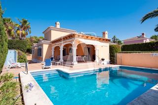 Chalet à Cometa. Villa en venta en calpe, cometa