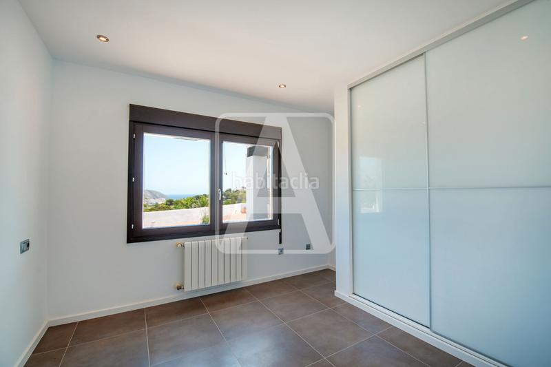 Foto 9fb50276-4e44-4082-ac16-2da1d7eb5e11. Chalet mit kamin heizung parking pool in Benimeit-Tabaira Moraira