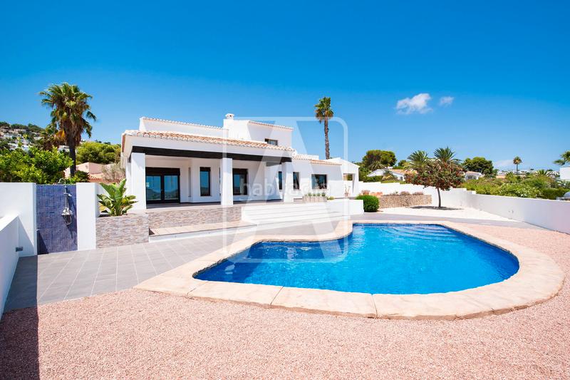 Foto b2d87a24-e02b-4c80-aea2-87da482d1cde. Chalet mit kamin heizung parking pool in Benimeit-Tabaira Moraira