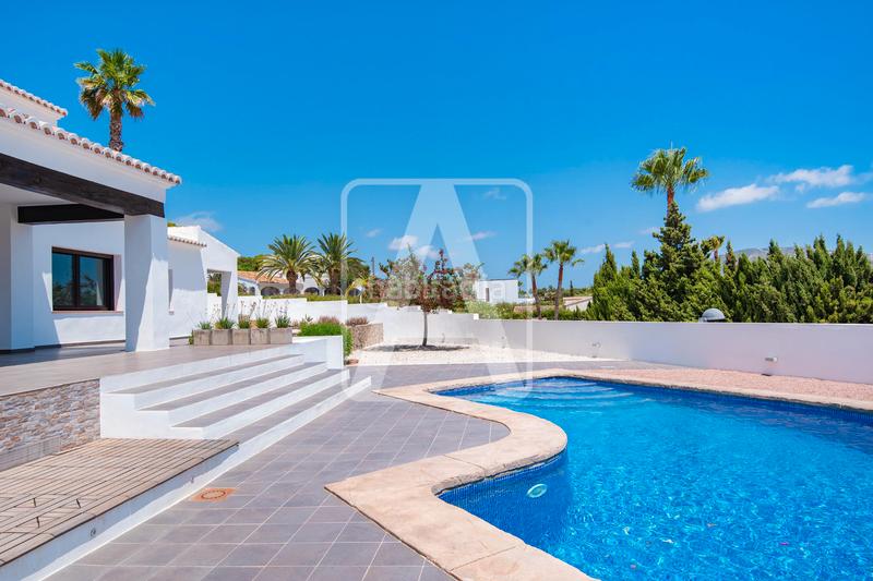 Foto d6103af3-8ff1-432f-87c0-8c0ae1bf9fe7. Chalet mit kamin heizung parking pool in Benimeit-Tabaira Moraira