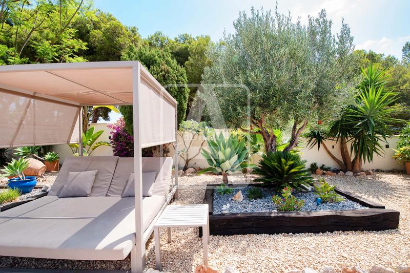 Foto afd9a23f-e29f-4e69-8db9-0bd52650a333. Chalet villa en venta e, calalga en La Caleta - La Calalga - Les Bassetes Calp