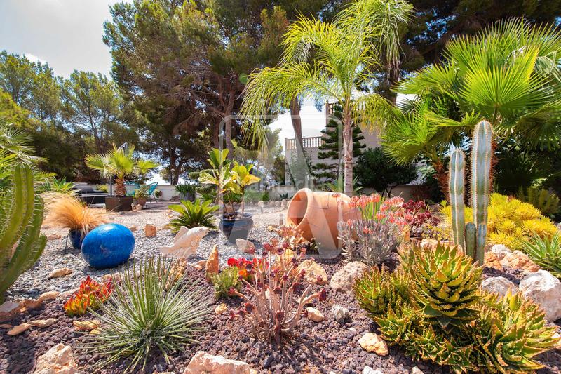 Foto ea6e2fc2-188b-43b0-b56d-e9a558501192. Chalet villa en venta e, calalga en La Caleta - La Calalga - Les Bassetes Calp