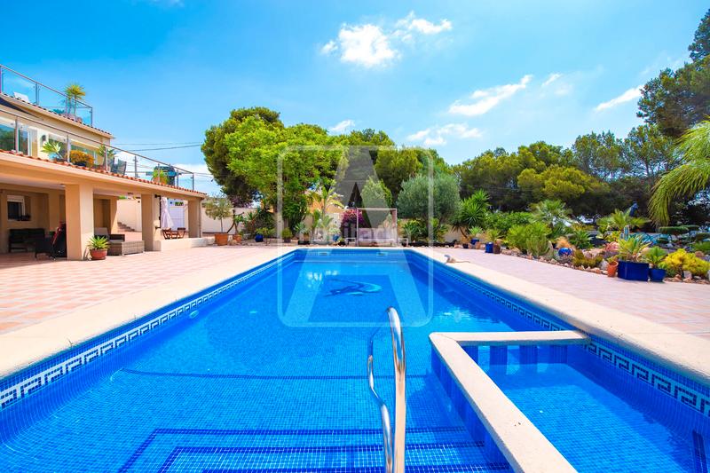Foto f15a8cb9-9fc9-4197-b21b-4c593b7f0522. Chalet villa en venta e, calalga en La Caleta - La Calalga - Les Bassetes Calp
