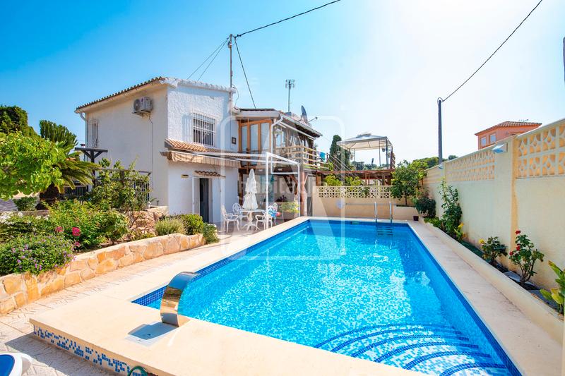 Foto a0e1da4a-b04c-4823-8fd7-dbc9979c893a. Chalet villa en venta e, los pinos en Carrió - La Merced - Los Pinos Calp