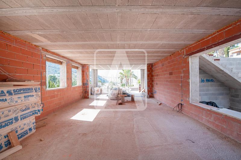 Foto bd3a9a8f-b7a5-4fec-bd95-7f7b29b2f67a. Xalet amb calefacció aparcament piscina a El Portet-Pla del Mar Moraira