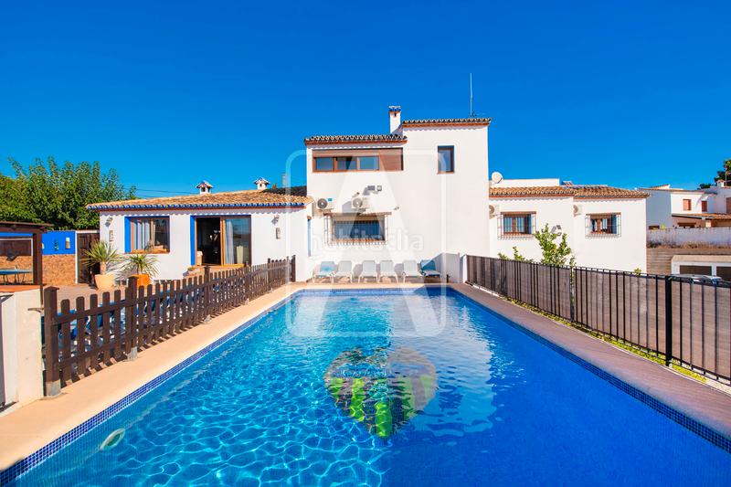 Foto 12b23b36-323c-4550-b37f-c6f9a51442bc. Chalet in partida benimarco 20a in Moraira