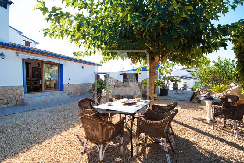 Foto c2fc749c-98e7-4bdb-abe0-d0d0f765f2ea. Chalet in partida benimarco 20a in Moraira