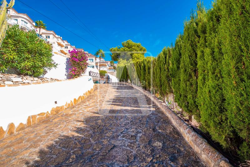 Foto 1a89aaeb-39df-47de-924a-966a85674b6e. Chalet con riscaldamento parcheggio piscina in Alcassar Poble Nou de Benitatxell (el)