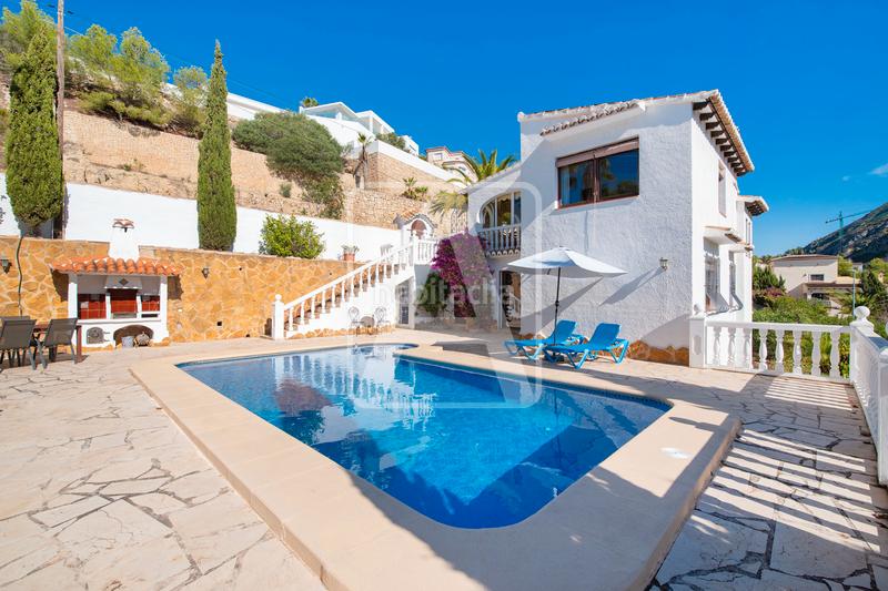 Foto 8c8cd7cb-df3d-4e87-8383-bbc7e3878cf2. Chalet con riscaldamento parcheggio piscina in Alcassar Poble Nou de Benitatxell (el)