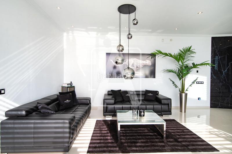 Foto e70f9aaa-b3bc-4a75-9177-2f60aed3ed8a. Chalet avec chauffage parking piscine dans Gran Sol Calp