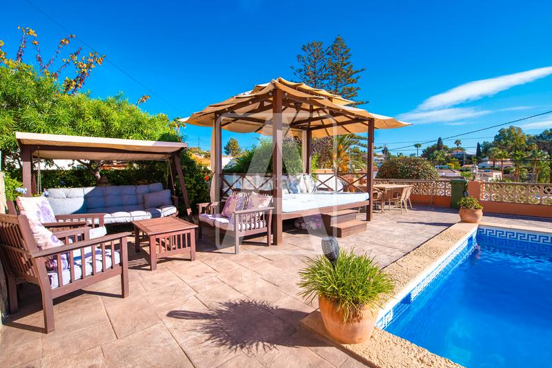 Foto 07a14f4c-0a7f-45ab-9594-ca844b17da86. Chalet with parking pool in La Fustera Benissa