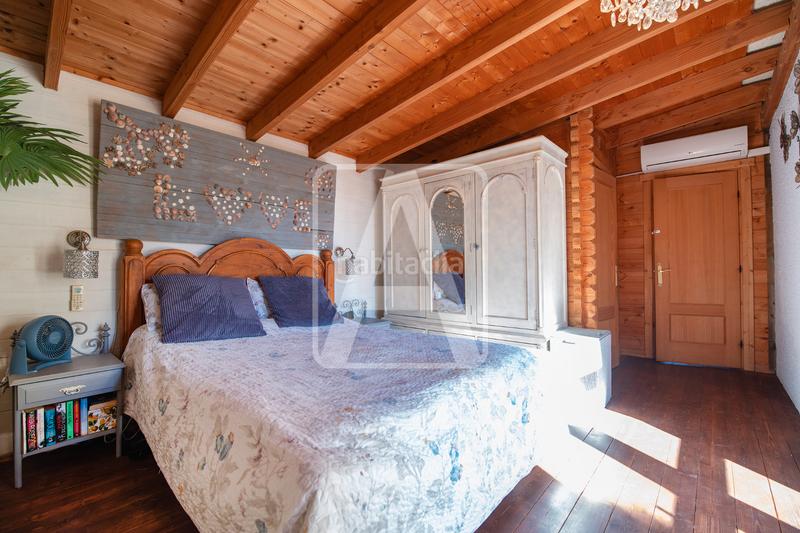 Foto 0e690d41-0777-44c5-bf21-b36b4d63747b. Chalet with parking pool in La Fustera Benissa