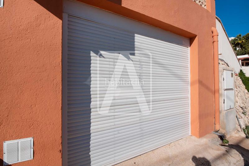 Foto 244632b9-2b13-4974-8e8a-a5c74c35e03a. Chalet with parking pool in La Fustera Benissa