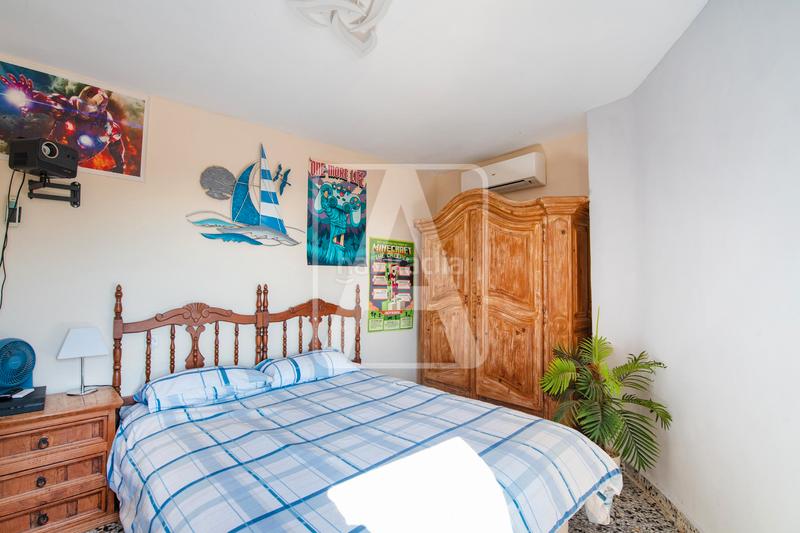 Foto 3497700f-87c5-4888-b73a-9480d342e39c. Chalet with parking pool in La Fustera Benissa