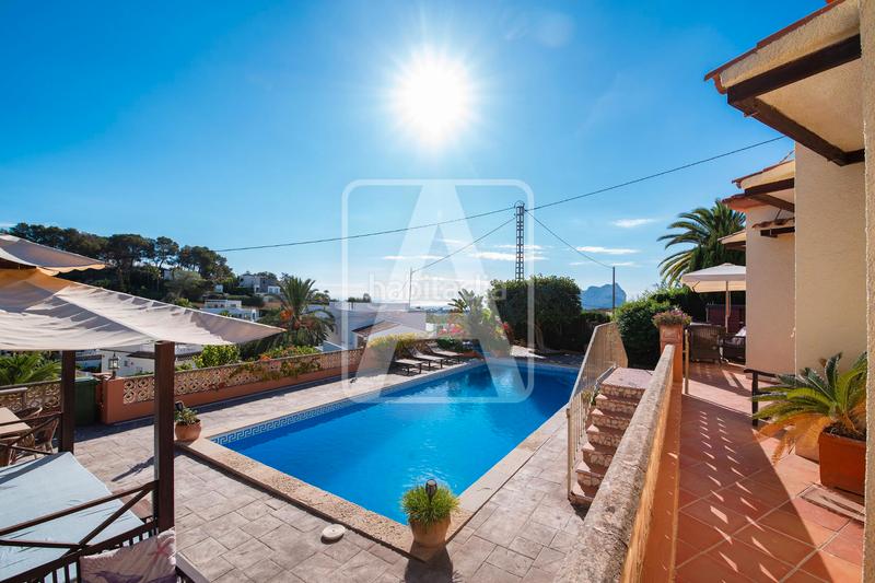 Foto 38adddbe-f859-44b2-a6ca-7080e37d7701. Chalet with parking pool in La Fustera Benissa