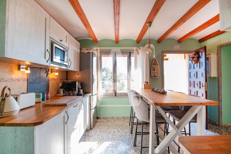 Foto 81e156f4-709f-4a4b-9705-5dc0120afeb1. Chalet with parking pool in La Fustera Benissa