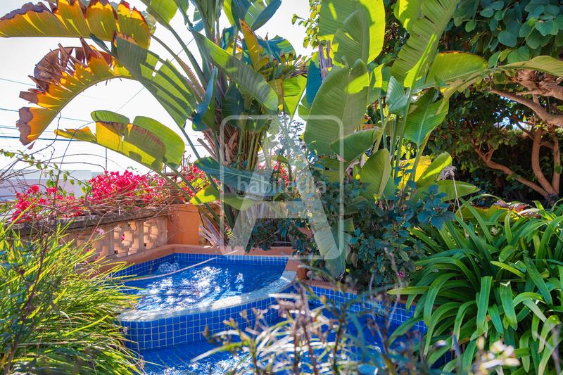 Foto 9890c2c8-1a25-4cac-903b-5a37c971cd46. Chalet with parking pool in La Fustera Benissa