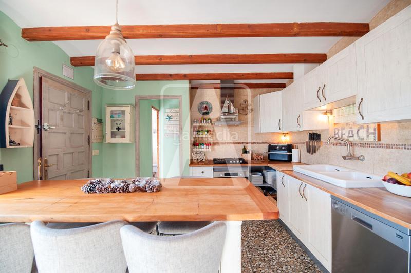 Foto ebd6ea94-d488-4b73-bc36-8d7694c3a8e3. Chalet with parking pool in La Fustera Benissa