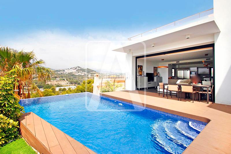 Foto c60179de-72cf-4439-8f2f-8c3edbb85c56. Chalet villa en venta e, Cometa en Cometa Calp