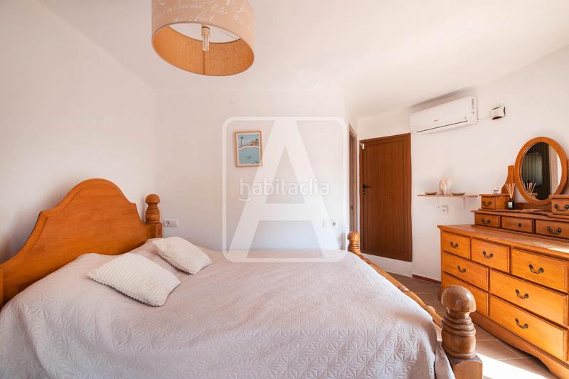 Foto 16618a6c-51c2-4450-98d9-d9a3bd57b8db. Chalet con camino riscaldamento parcheggio piscina in Calp