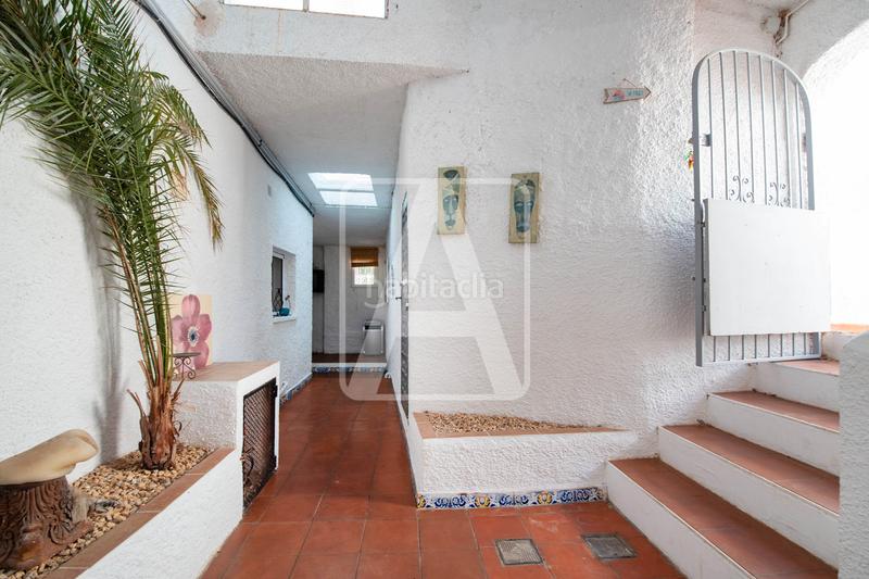 Foto 59635942-c525-478d-ab01-3ad1546aa426. Chalet con camino riscaldamento parcheggio piscina in Calp