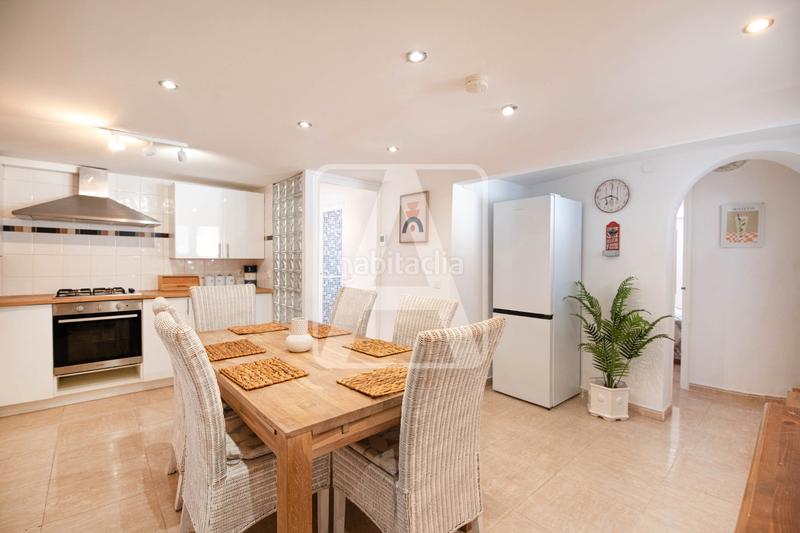 Foto 5a66cc69-52bc-4544-8598-8c1dad2a4c02. Chalet con camino riscaldamento parcheggio piscina in Calp