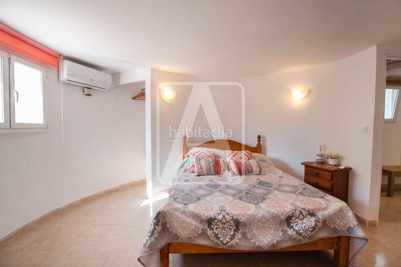 Foto 8649ba7d-159d-48af-b569-fe4e0d6cd12a. Chalet con camino riscaldamento parcheggio piscina in Calp