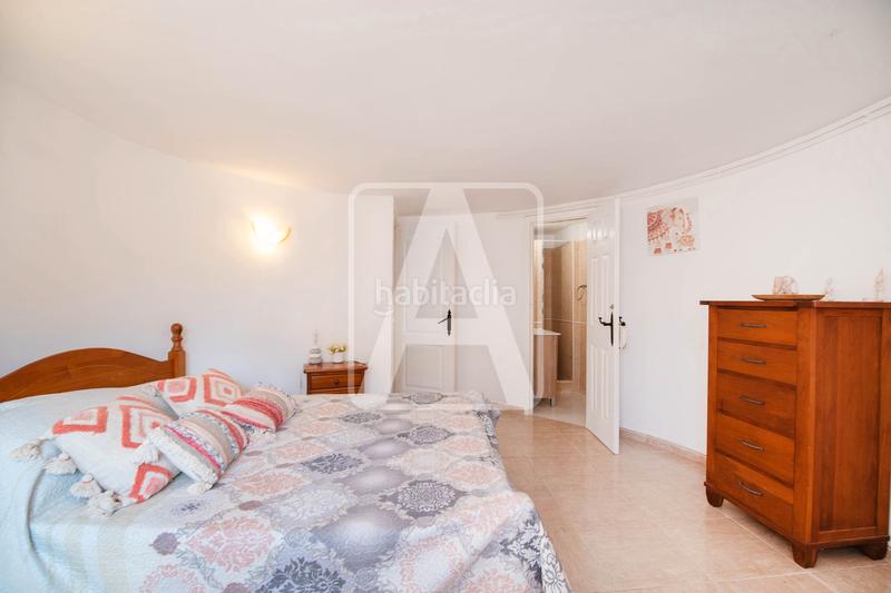 Foto 8c31e846-b8a3-4b15-a244-5d70ab6e0fb5. Chalet con camino riscaldamento parcheggio piscina in Calp