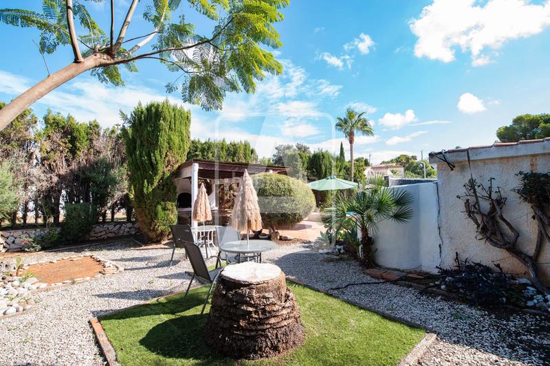 Foto 90781b80-0eea-4386-85be-b733794c7724. Chalet con camino riscaldamento parcheggio piscina in Calp