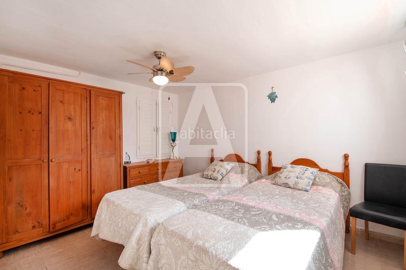 Foto f16ffd4d-7e14-4452-aa9c-30dcd029c6a2. Chalet con camino riscaldamento parcheggio piscina in Calp