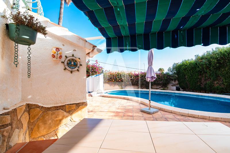 Foto 6ddcd526-e54a-4629-8380-5bdcfe4cb1eb. Chalet villa en venta e, ortembach en Marisol Park - Ortembach - Los Almendros Calp