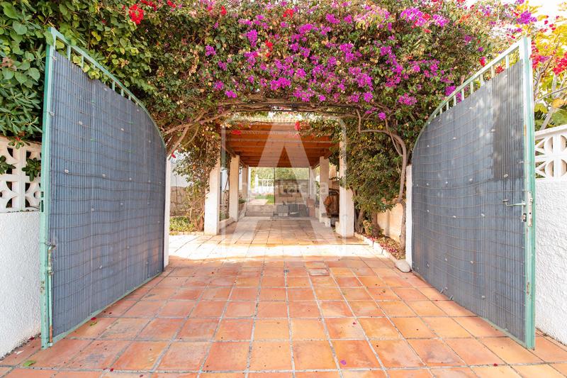 Foto e9f8000d-f7fd-458b-9677-ecb3f1785648. Chalet villa en venta e, ortembach en Marisol Park - Ortembach - Los Almendros Calp