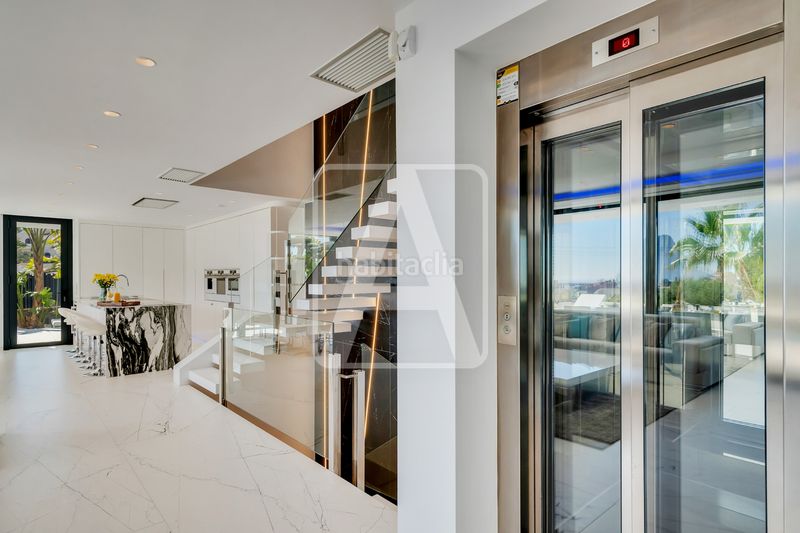 Foto 0baa4fca-f244-4219-ac29-e8d41ead6c94. Xalet amb calefacció aparcament piscina a Manzanera-Tosal Calp