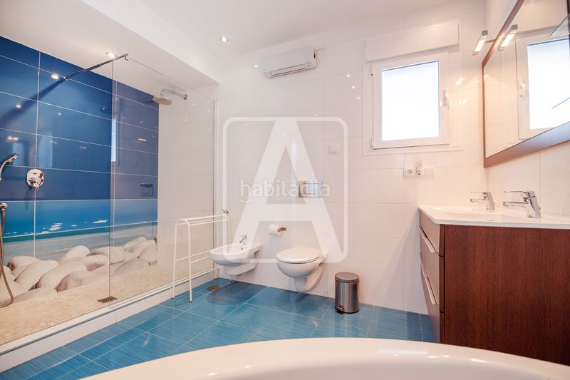 Foto b68beb35-34a8-4b17-96d7-29c81234f72e. Xalet amb xemeneia calefacció aparcament piscina a Moraira