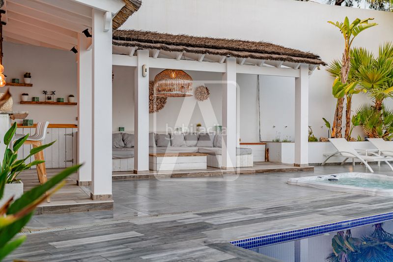 Foto 0d065d7d-6983-4fa8-a2fe-4e234f07cabe. Xalet amb calefacció aparcament piscina a Cala Advocat-Baladrar Benissa