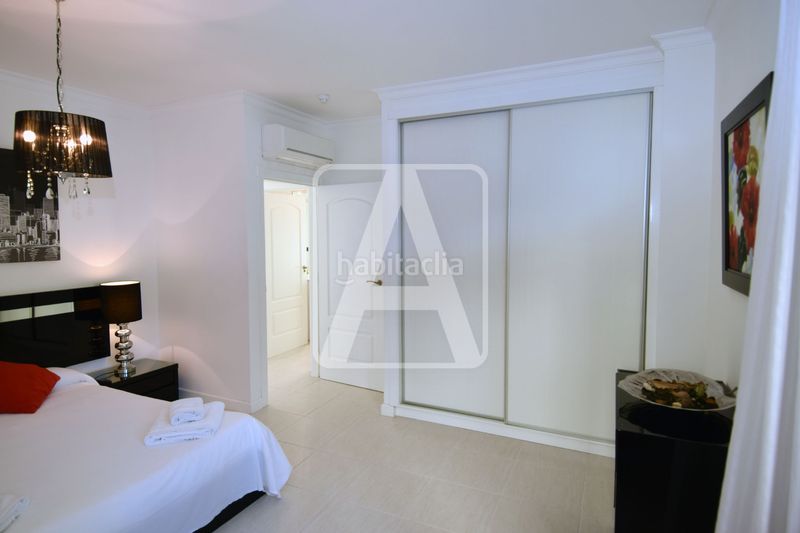 Foto 962580bd-ceb0-4a2a-956b-7602134f5fa0. Apartament amb aparcament piscina a La Fustera Benissa