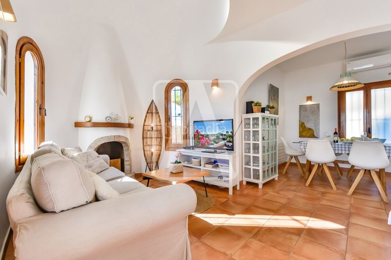 Foto 095e35f1-2b84-4c5f-a586-dac3f97cb0fb. Xalet amb calefacció aparcament piscina a Cometa Calp