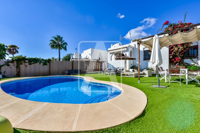 Foto 6078540b-2c35-46c9-858a-23e92c5be356. Xalet amb calefacció aparcament piscina a Cometa Calp