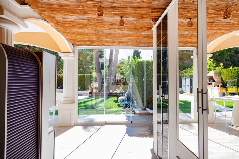 Foto 362bdad2-4c78-4afe-8fec-d031b1c3c240. Casa adossada amb calefacció aparcament piscina a Calp