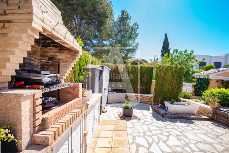 Foto c5da69a0-3228-482d-9b35-36c4d5bf3694. Casa adossada amb calefacció aparcament piscina a Calp