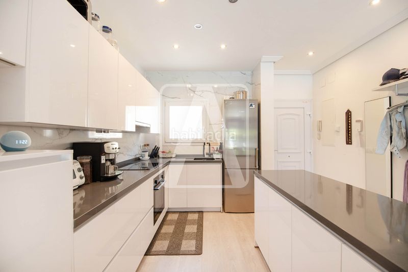 Foto c8f326ff-56a3-407f-a114-a0f5f2e2e2ae. Casa adossada amb calefacció aparcament piscina a Calp