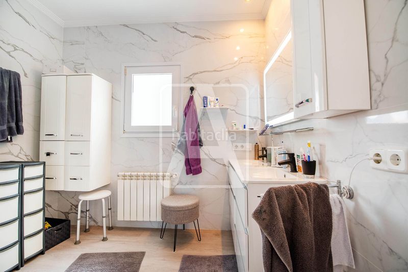 Foto fcfa717a-8ebe-4eca-8577-c9e916720fe3. Casa adossada amb calefacció aparcament piscina a Calp