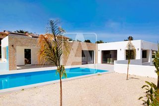 Chalet in Benimeit-Tabaira. Villa en venta en moraira, benimeit