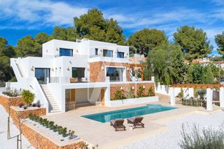 Xalet a Pinar de Advocat-Cometa. Villa en venta en moraira, pinar del advocat